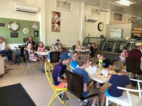 Yeast2west Bakery - Accommodation Gold Coast 0