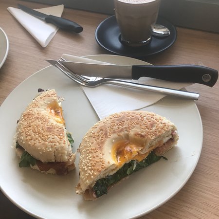 Helena's Espresso - 1 Gold Coast 0
