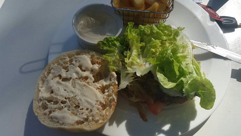 Migaloo's Cafe - 1 Gold Coast 0