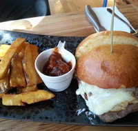 Two Birds - Accommodation Gold Coast