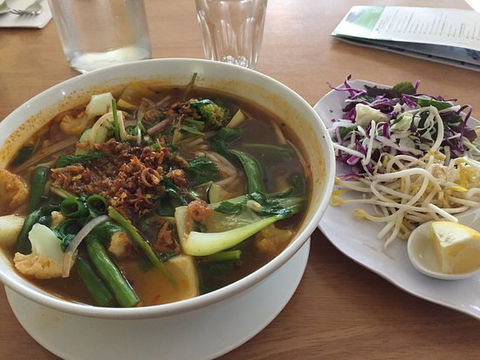 Loving Hut Northcote - Gold Coast 4U 0