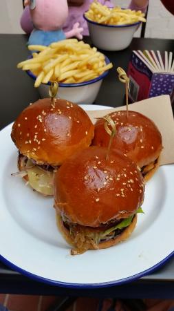 Burger Burger - Accommodation Gold Coast 0