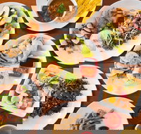 Izz Cafe - Accommodation Gold Coast