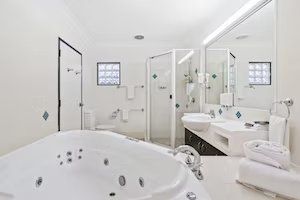 The Coffee House Apartments & Bistro - Gold Coast 4U 7