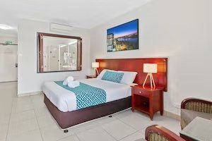 The Coffee House Apartments & Bistro - Gold Coast 4U 14