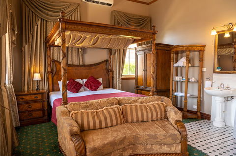 Denison Boutique Hotel - Gold Coast 4U 7