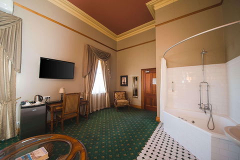 Denison Boutique Hotel - Gold Coast 4U 16