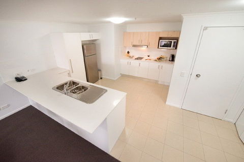 The Edge Apartment Hotel - Gold Coast 4U 8