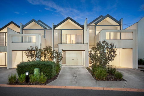 Quest Sanctuary Lakes - Accommodation Gold Coast 0