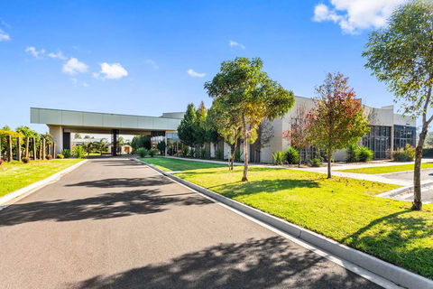 Quality Suites Point Cook Seasons 5 - Accommodation Gold Coast 4