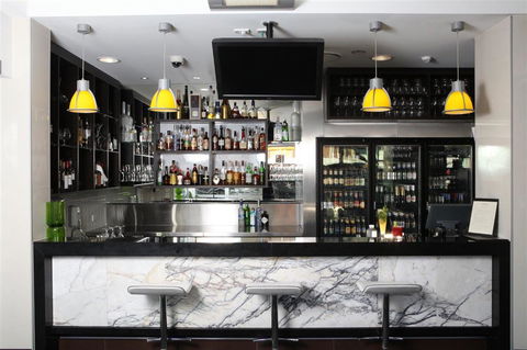 Jephson Hotel - Accommodation Gold Coast 1
