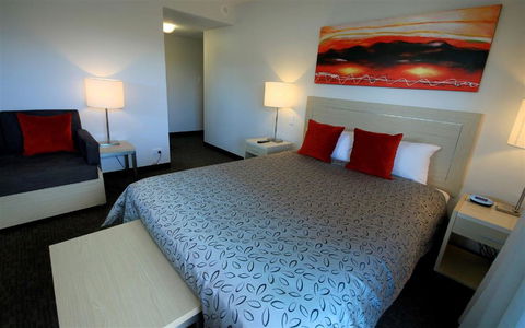 Jephson Hotel - Accommodation Gold Coast 6