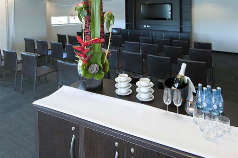 Jephson Hotel - Accommodation Gold Coast 9
