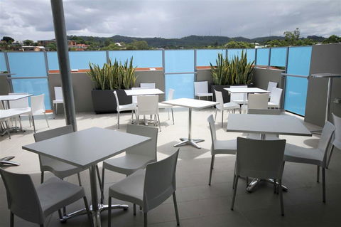 Jephson Hotel - Accommodation Gold Coast 11