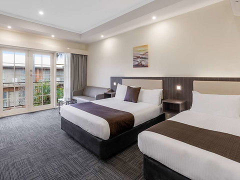 Quality Hotel Melbourne Airport - 1 Gold Coast 7