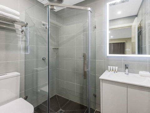 Quality Hotel Melbourne Airport - 1 Gold Coast 11