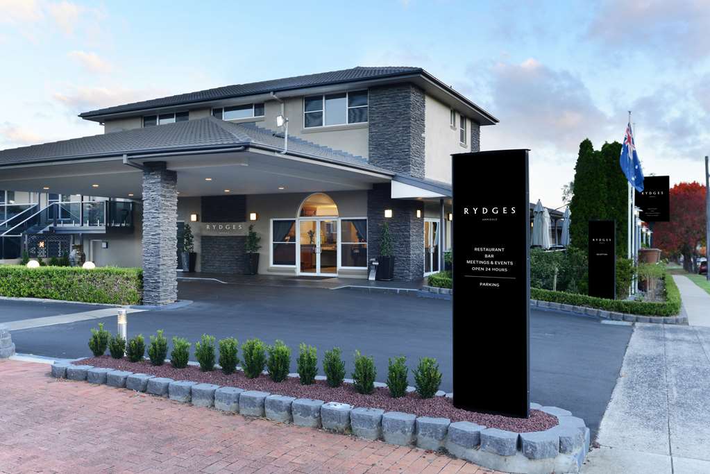 West Armidale NSW Gold Coast 4U
