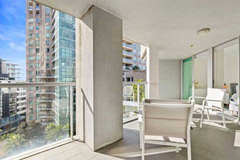 Astra Apartments Chatswood - 1 Gold Coast 2