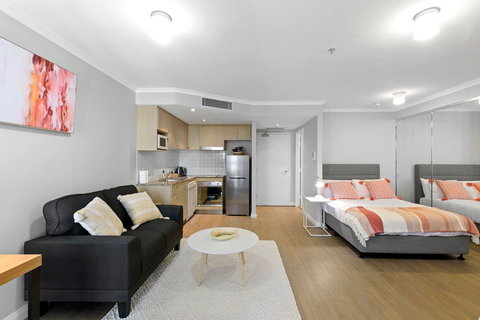 Astra Apartments Chatswood - 1 Gold Coast 10