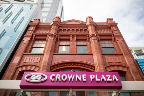 Crowne Plaza Hobart - Gold Coast 4U 1