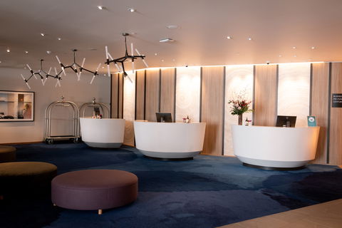 Crowne Plaza Hobart - Gold Coast 4U 4