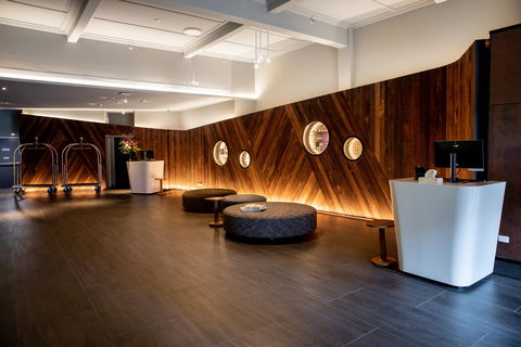 Crowne Plaza Hobart - Gold Coast 4U 5