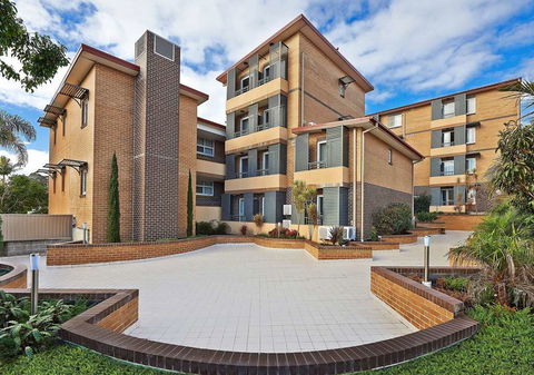 Comfort Inn & Suites Burwood - Gold Coast 4U 1