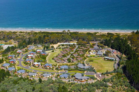 Club Wyndham Seven Mile Beach-Trademark - Gold Coast 4U 0
