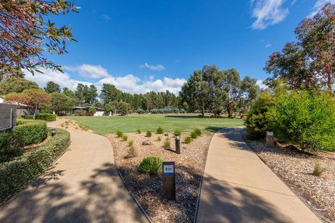 Club Wyndham Seven Mile Beach-Trademark - Gold Coast 4U 1