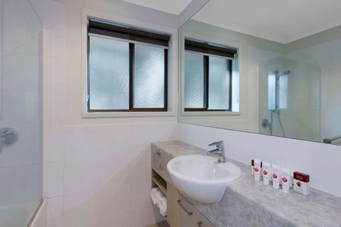 Club Wyndham Seven Mile Beach-Trademark - Gold Coast 4U 8
