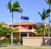 Pegasus Motor Inn and Serviced Apartment - Gold Coast 4U