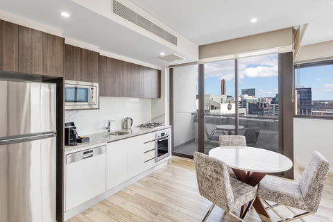 Meriton Suites Church Street, Parramatta - Accommodation Gold Coast 5