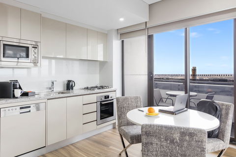 Meriton Suites Church Street, Parramatta - Accommodation Gold Coast 10