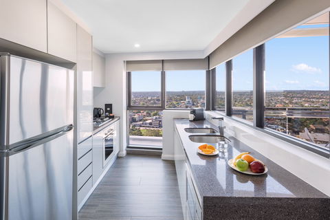 Meriton Suites Church Street, Parramatta - Accommodation Gold Coast 12