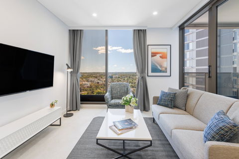 Meriton Suites George St - Gold Coast 4U 6