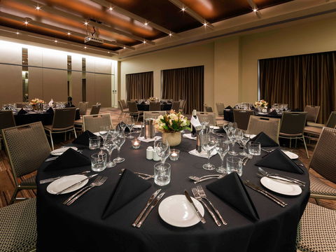 Pullman Hotel At Sydney Olympic Park - Gold Coast 4U 9
