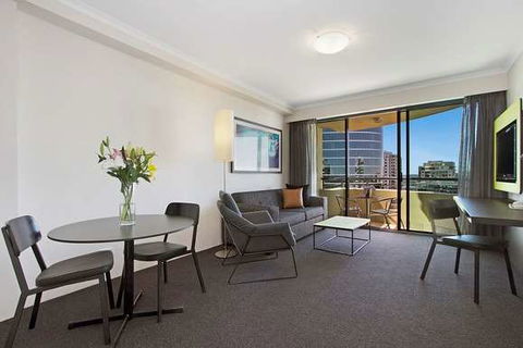 Mantra Parramatta - Gold Coast 4U 4