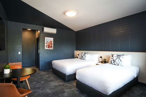 HotelMOTEL - Accommodation Gold Coast 7