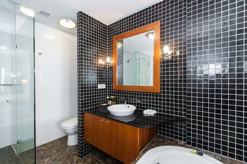 Majestic Roof Garden Hotel - Accommodation Gold Coast 3