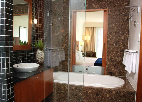 Majestic Roof Garden Hotel - Accommodation Gold Coast 4