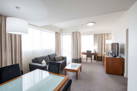 Majestic Roof Garden Hotel - Accommodation Gold Coast 7