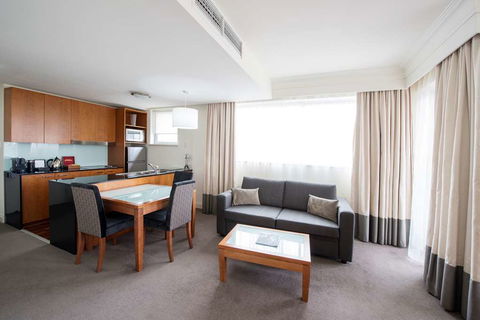 Majestic Roof Garden Hotel - Accommodation Gold Coast 8