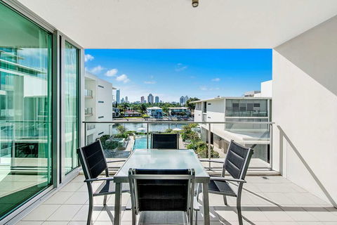 ULTIQA Freshwater Point Resort - Accommodation Gold Coast 4