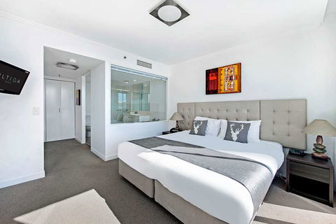 ULTIQA Freshwater Point Resort - Accommodation Gold Coast 10