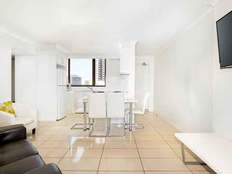 Breakfree Cosmopolitan Resort - 1 Gold Coast 7