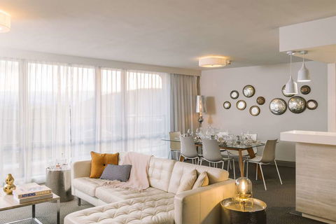 QT Canberra - Accommodation Gold Coast 15