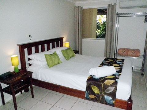 Airlie Apartments - Gold Coast 4U 0