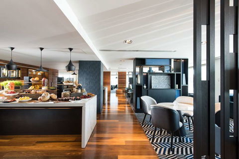 Pan Pacific Melbourne - 1 Gold Coast 10