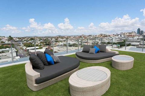 Alex Perry Hotel and Apartments - Accommodation Gold Coast 16