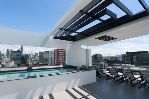 Alex Perry Hotel and Apartments - Accommodation Gold Coast 17